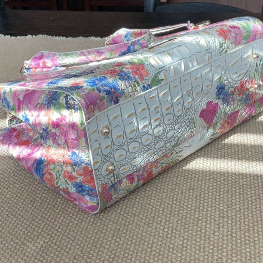 Brahmin Floral Embossed Ombre Melbourne - Picture 11 of 16